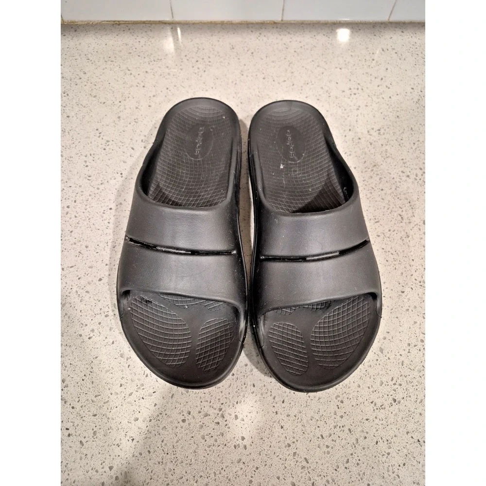 OOFOS OOahh Slide Sandals Navy Blue Mens Size 10 excellent condition